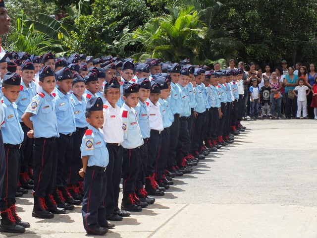 Bomberos gradúa a 135 brigadistas