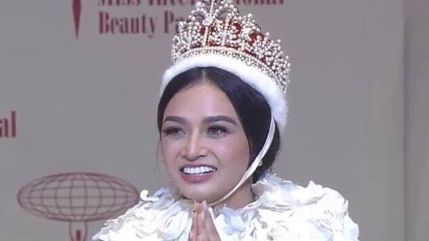 La filipina Kylie Versoza se coronó Miss Internacional 2016