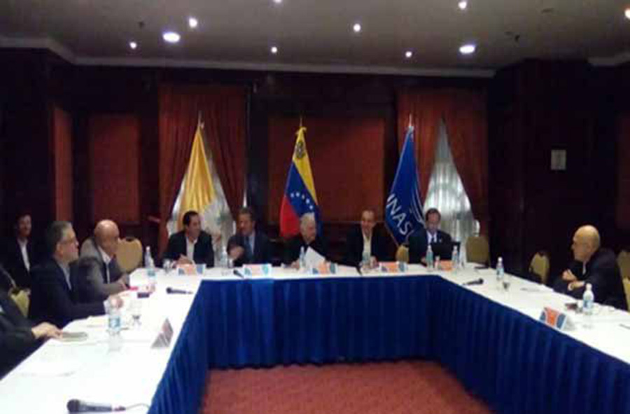 Diálogo entre el Gobierno venezolano y la oposición será en Caracas