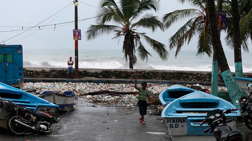 Cuatro muertos en R.Dominicana por huracán Matthew (Video)