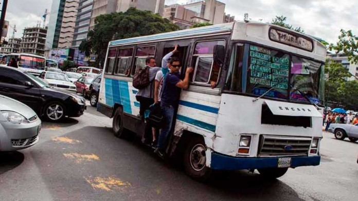 Reportan por redes sociales paro de transporte en varias zonas de Caracas