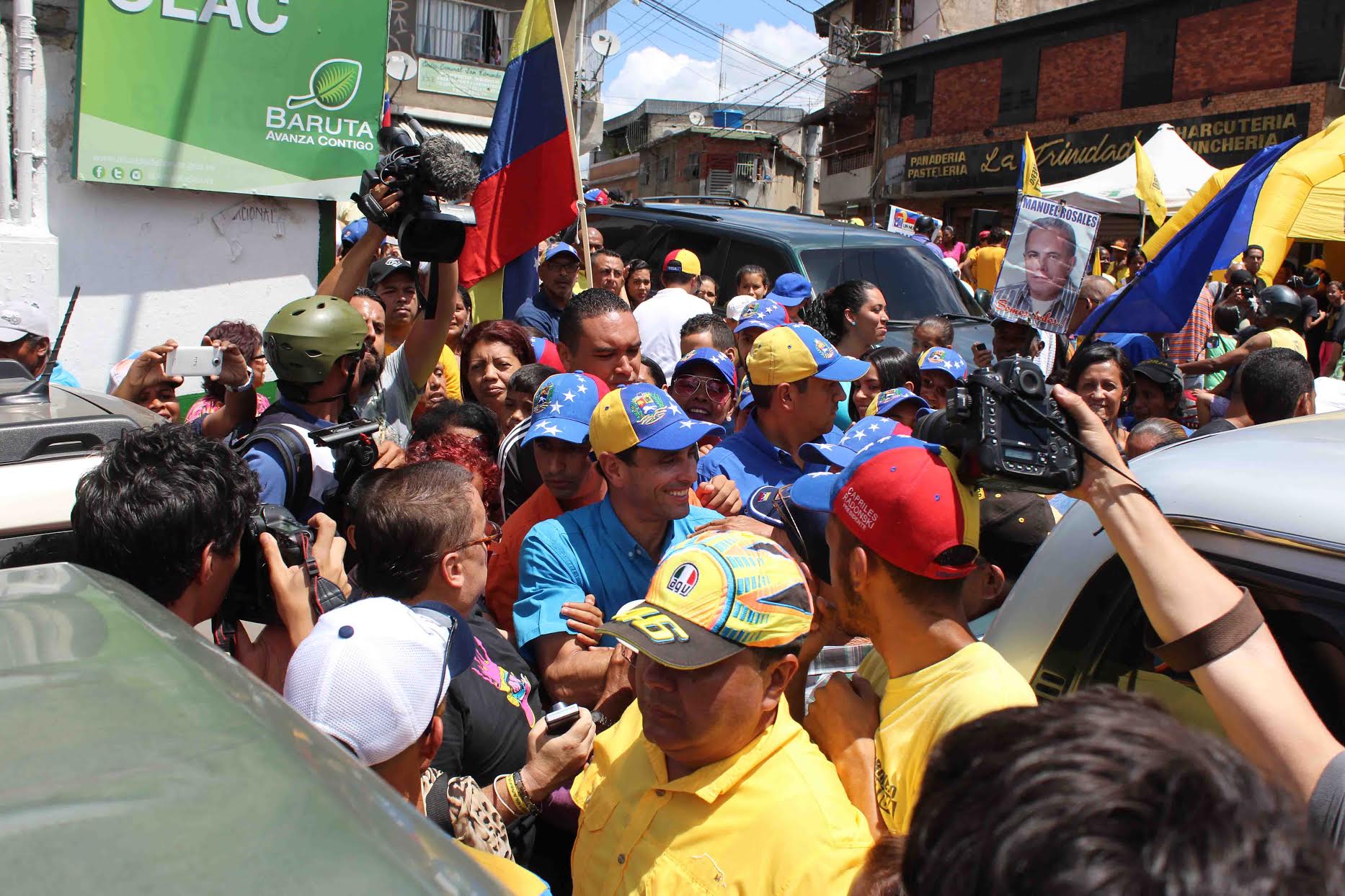 Capriles: Suspender el revocatorio es un golpe constitucional