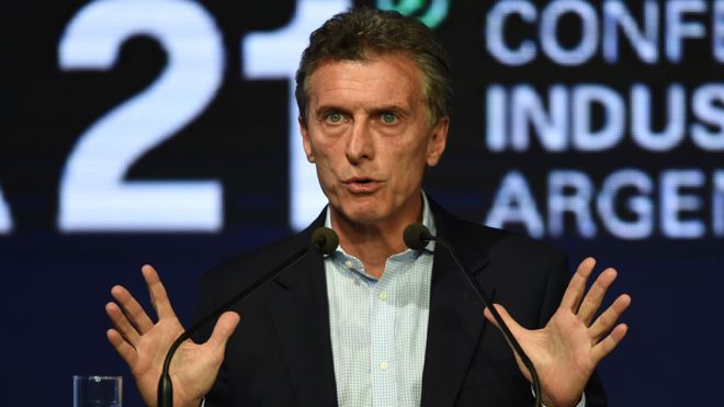 Mauricio Macri cuestiona a legisladores de Argentina por aumentos de sueldo