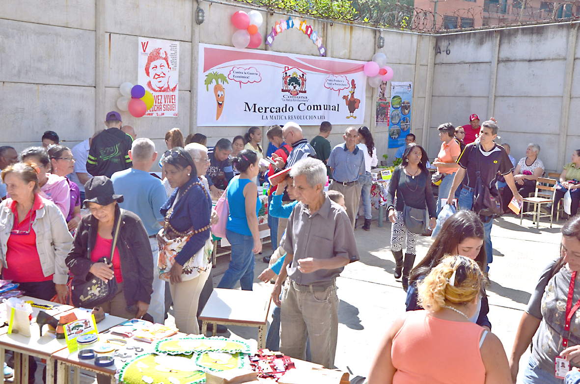 Inician mercados comunales  en Guaicaipuro