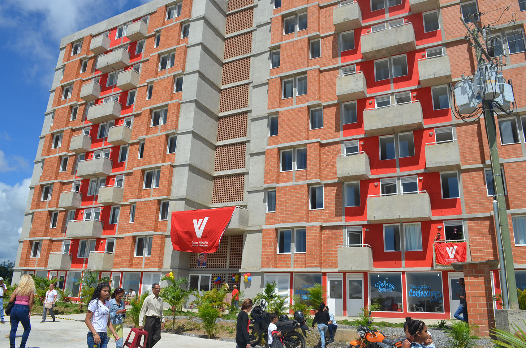 Entregaron 136 viviendas en La Ladera