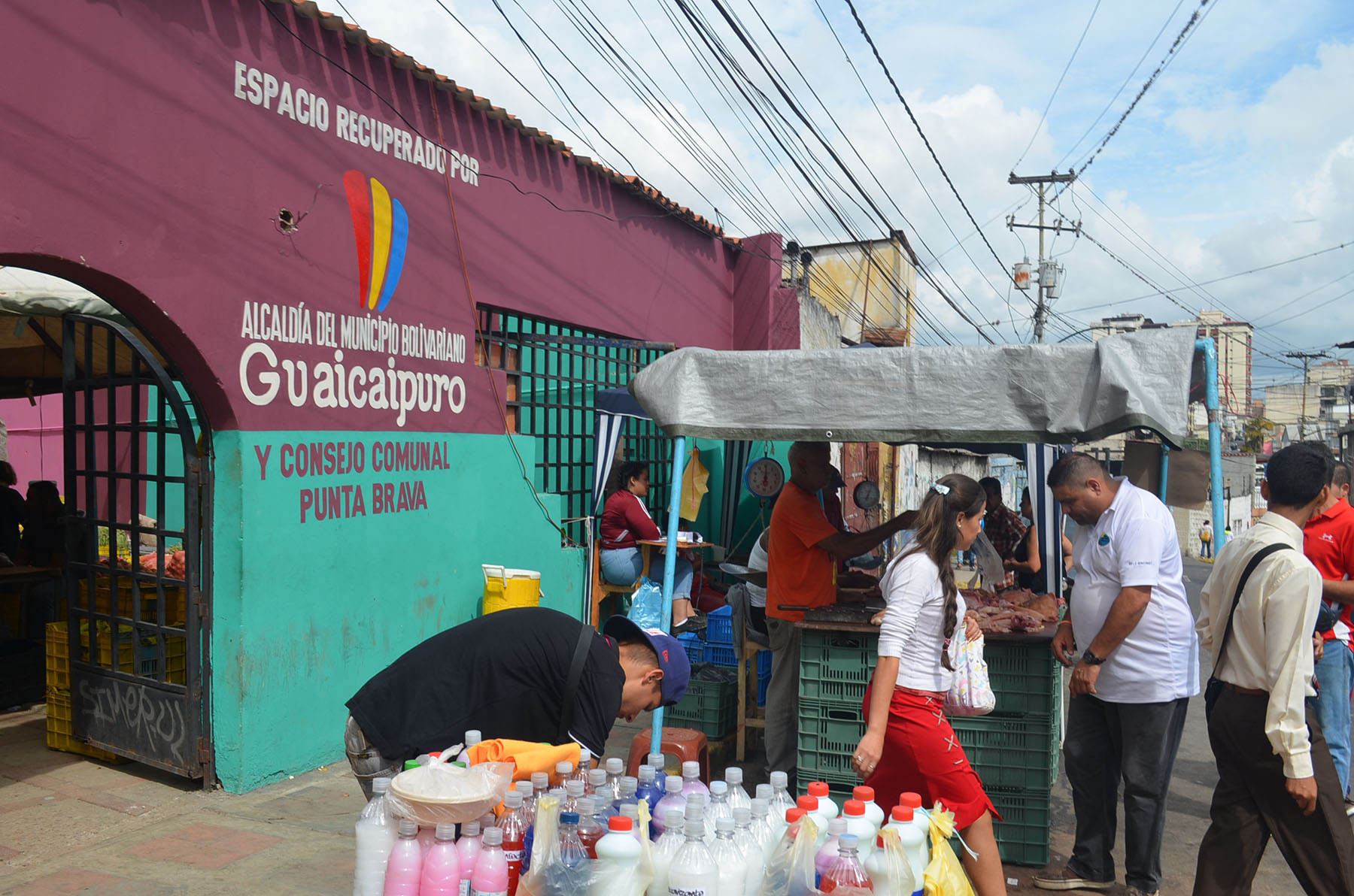 Punta Brava cuenta con mercado comunal