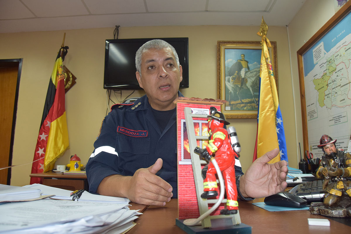 Bomberos cobran “jugosos” aguinaldos