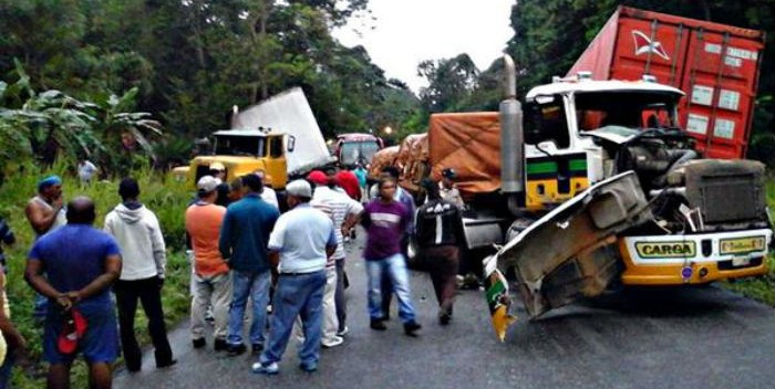 Un muerto y 18 heridos tras accidente en la Troncal 9