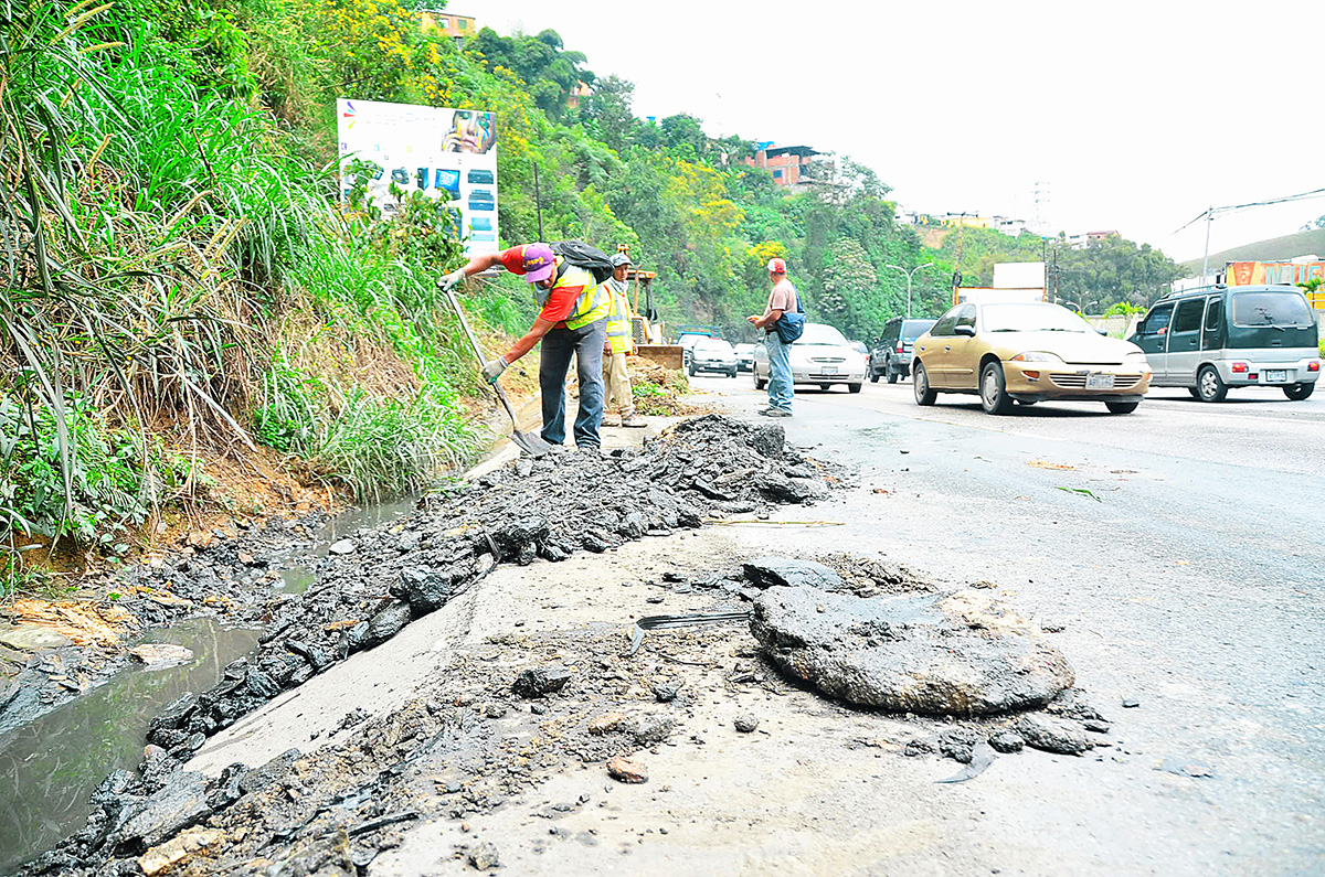 Avanza limpieza de la Panamericana