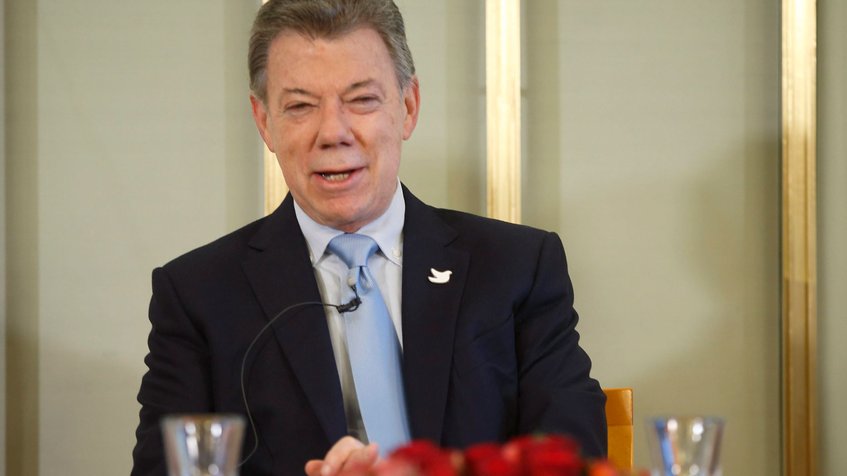 Santos afirma que el Nobel fue “un regalo del cielo” para el proceso de paz