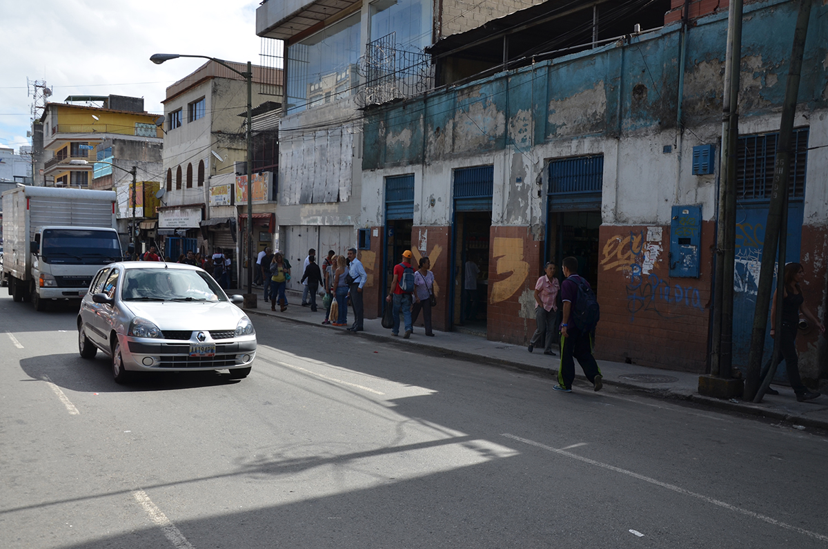 Atracadores mandan en la calle Miquilén