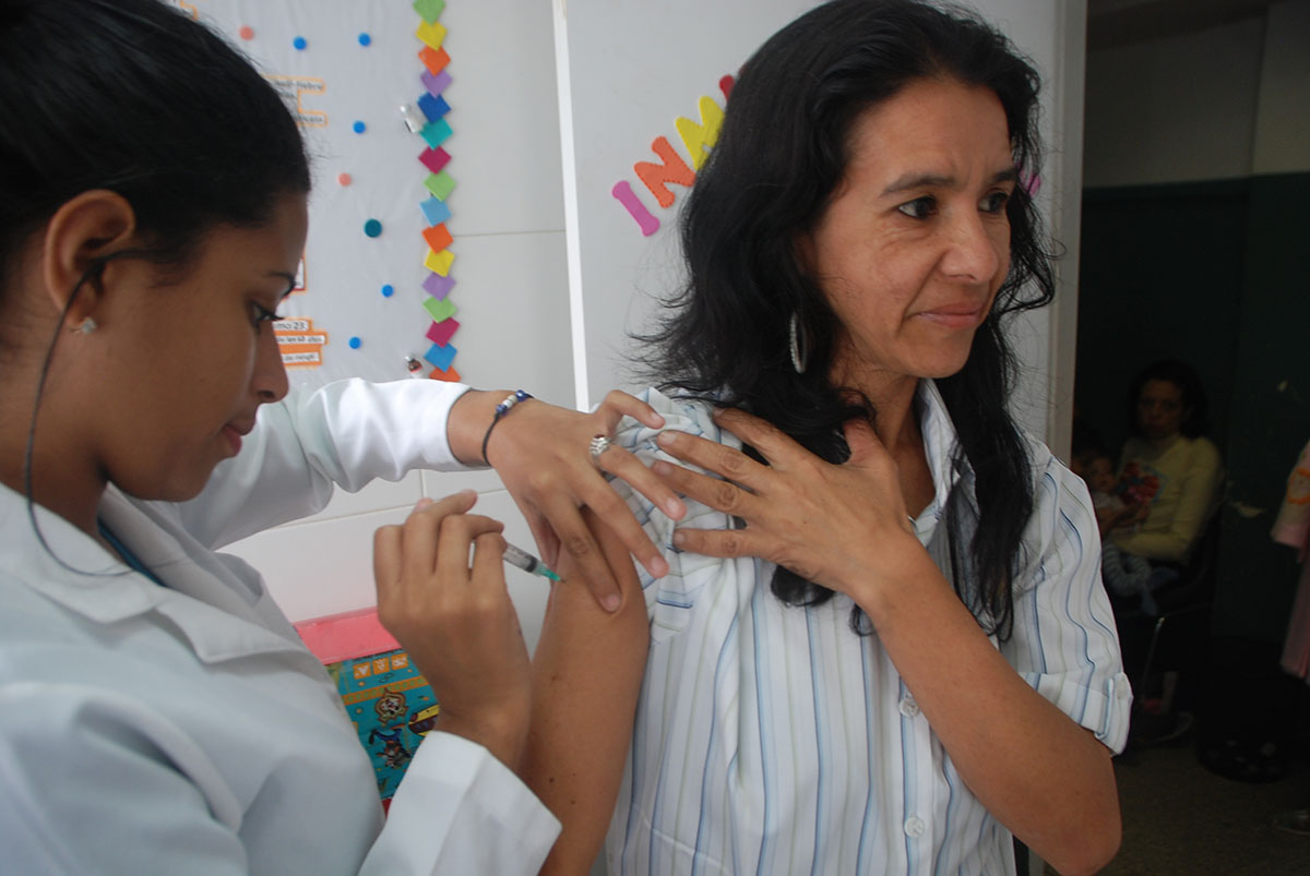 Distrito sanitario aplicó 24.372 dosis de productos biológicos