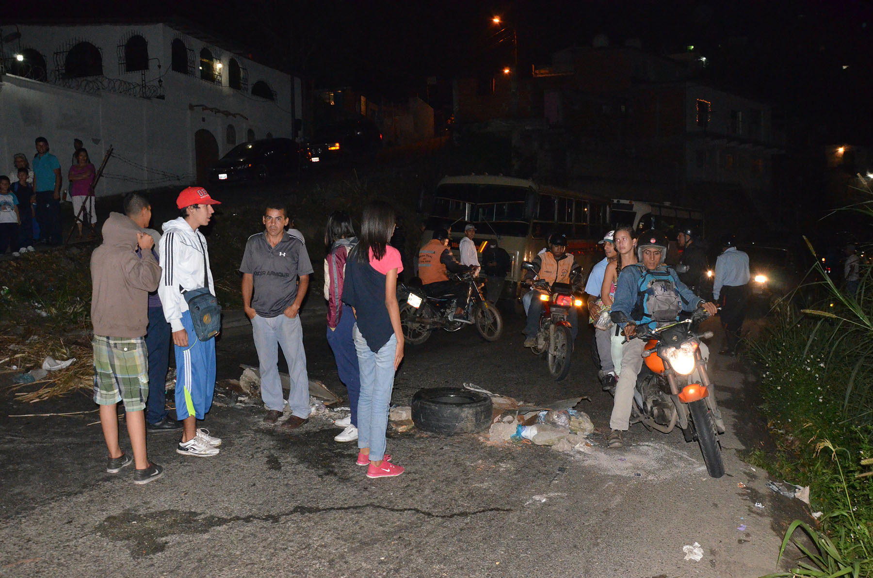 No cesan las protestas  por falta de agua