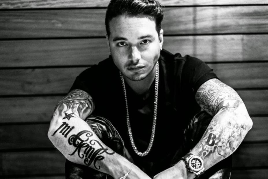 El nuevo look de J Balvin enfrenta a sus fanáticos en las redes sociales