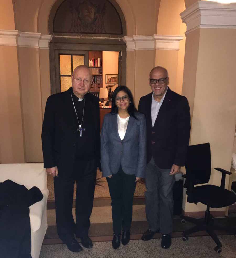 Canciller y Jorge Rodríguez sostuvieron reunión con Monseñor Celli