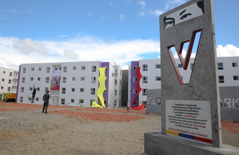 Maduro entregó la vivienda 1 millón 400 mil