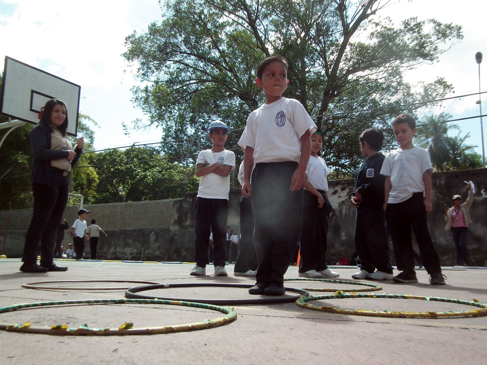 UE María Auxiliadora honra a Don Bosco