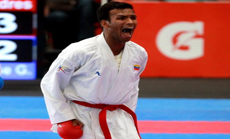 Venezolano Andrés Madera consiguió medalla de oro en Open de Karate en París