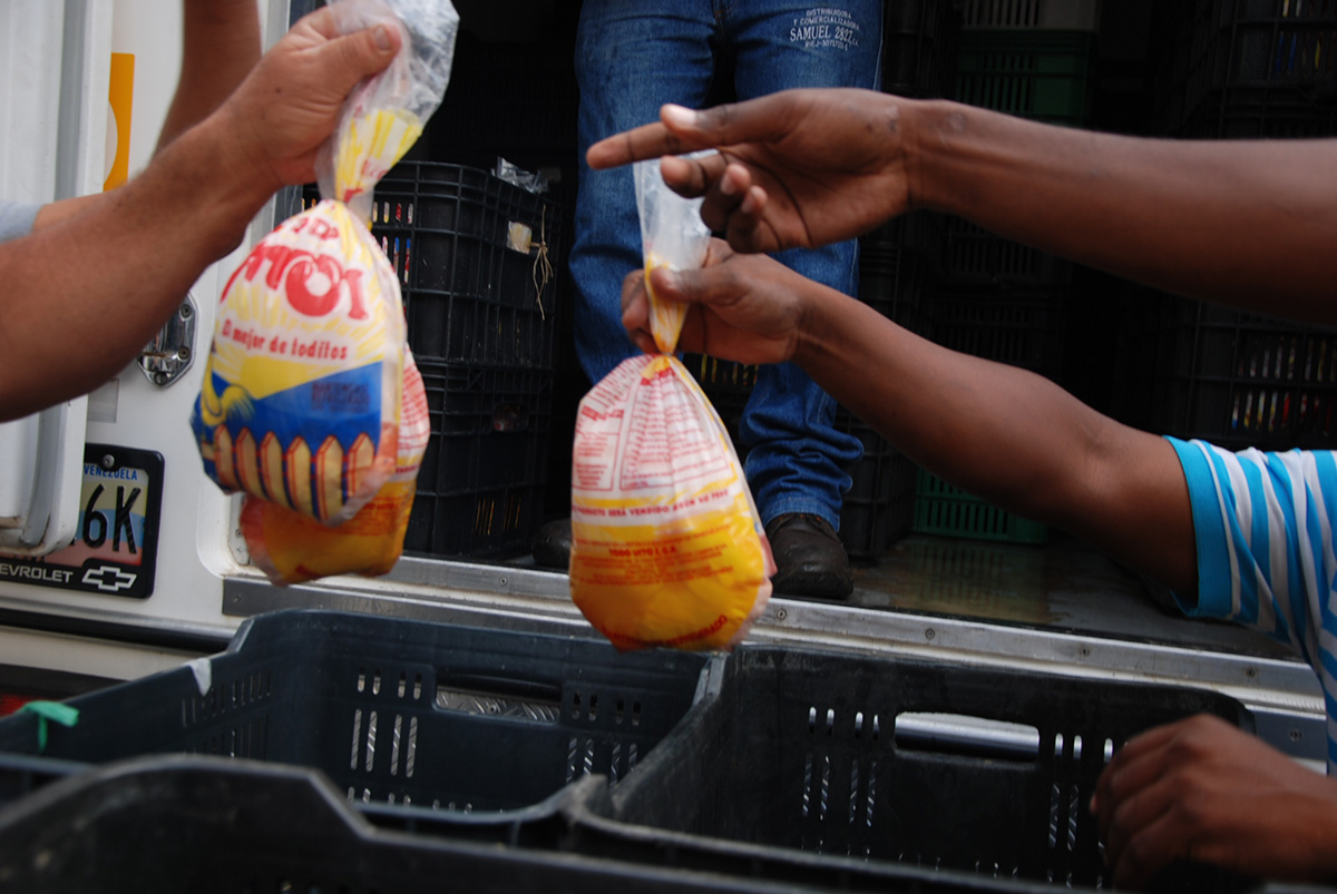 Llevaron 6.200 kilos de pollo a tres sectores