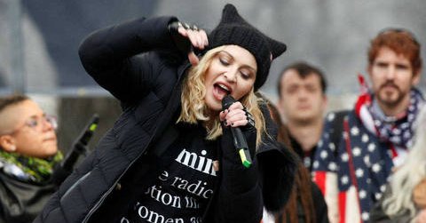 Madonna se unió a la protesta en Washington en desafío a Trump