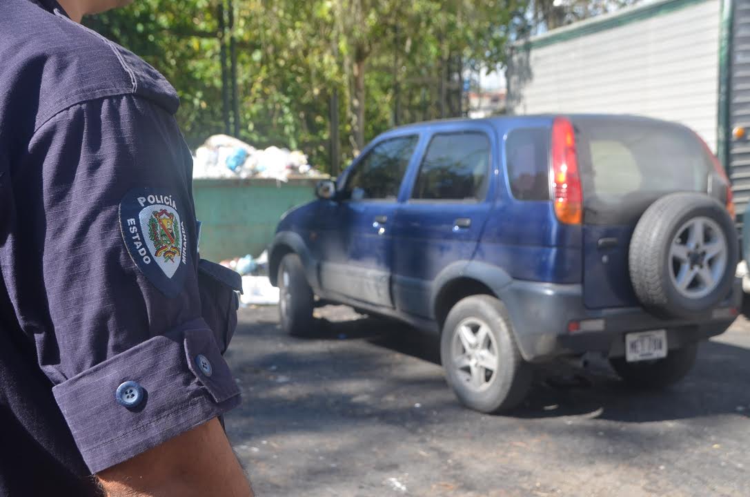 Choros secuestran y roban a familia en El Nacional
