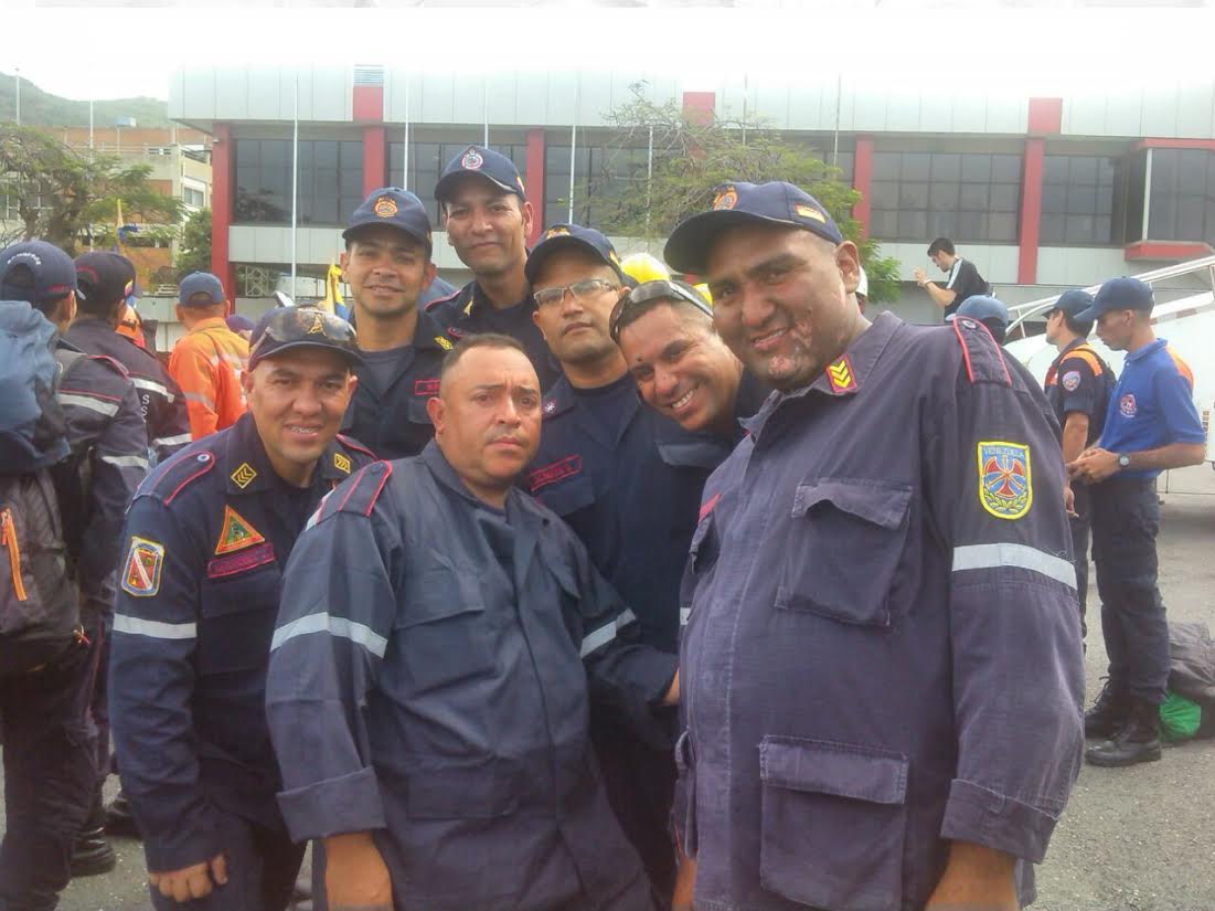 Bomberos mirandinos viajan a Chile a combatir incendios forestales