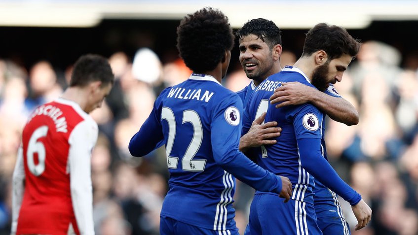 Chelsea gana 3 a 1 al Arsenal con goles de los españoles