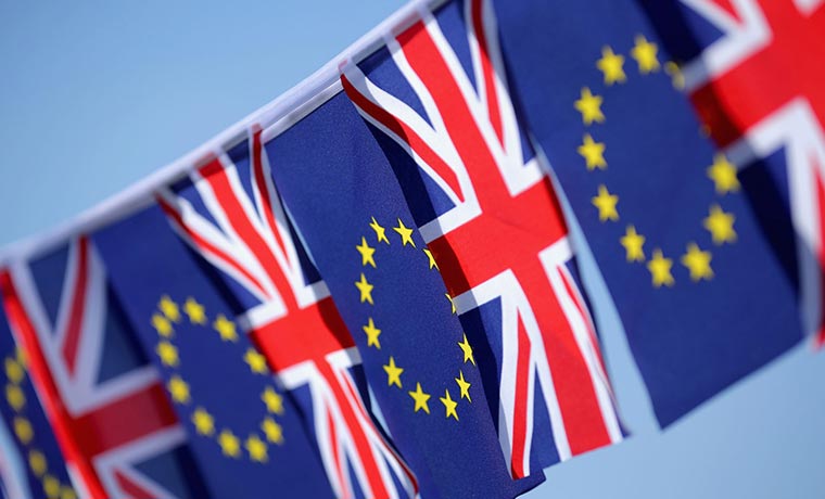 Reino Unido prevé lanzar Brexit entre el 11 y el 31 de marzo