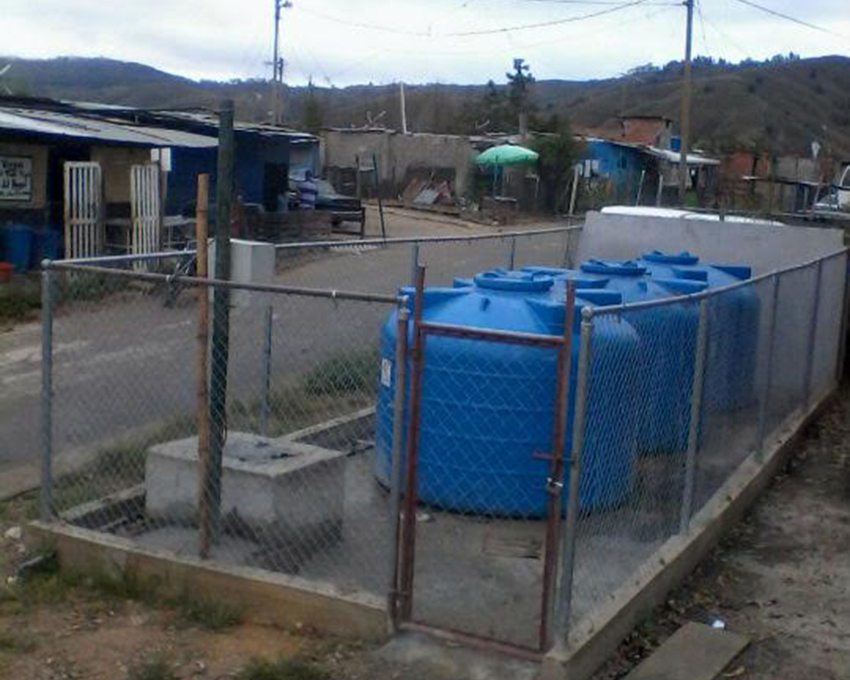 Instalan nuevo sistema de bombeo de agua en Colinas del Paso