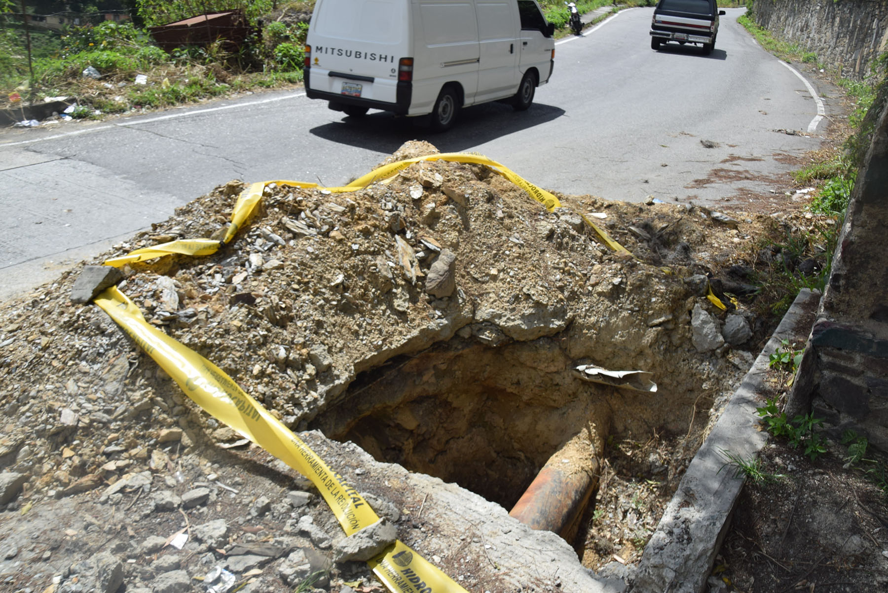 Piden cierre de hueco que dejó Hidrocapital en El Patillal