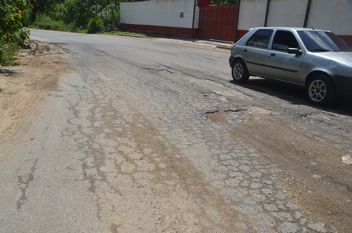 Vía principal de San Pedro requiere asfaltado