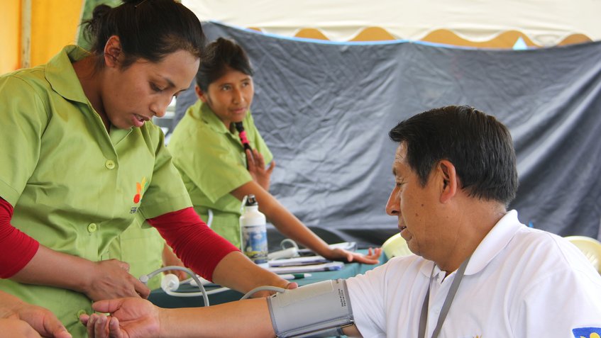 Gobierno boliviano anuncia reformas en seguros de salud