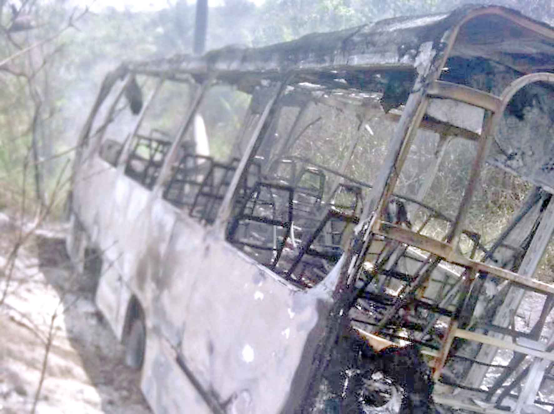 Un muerto y seis lesionados deja vuelco de autobús del Monagas SC