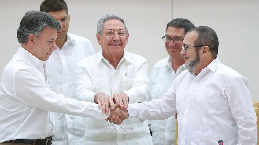 Cuba ofrece mil becas a las Farc y a Colombia como apoyo a la paz