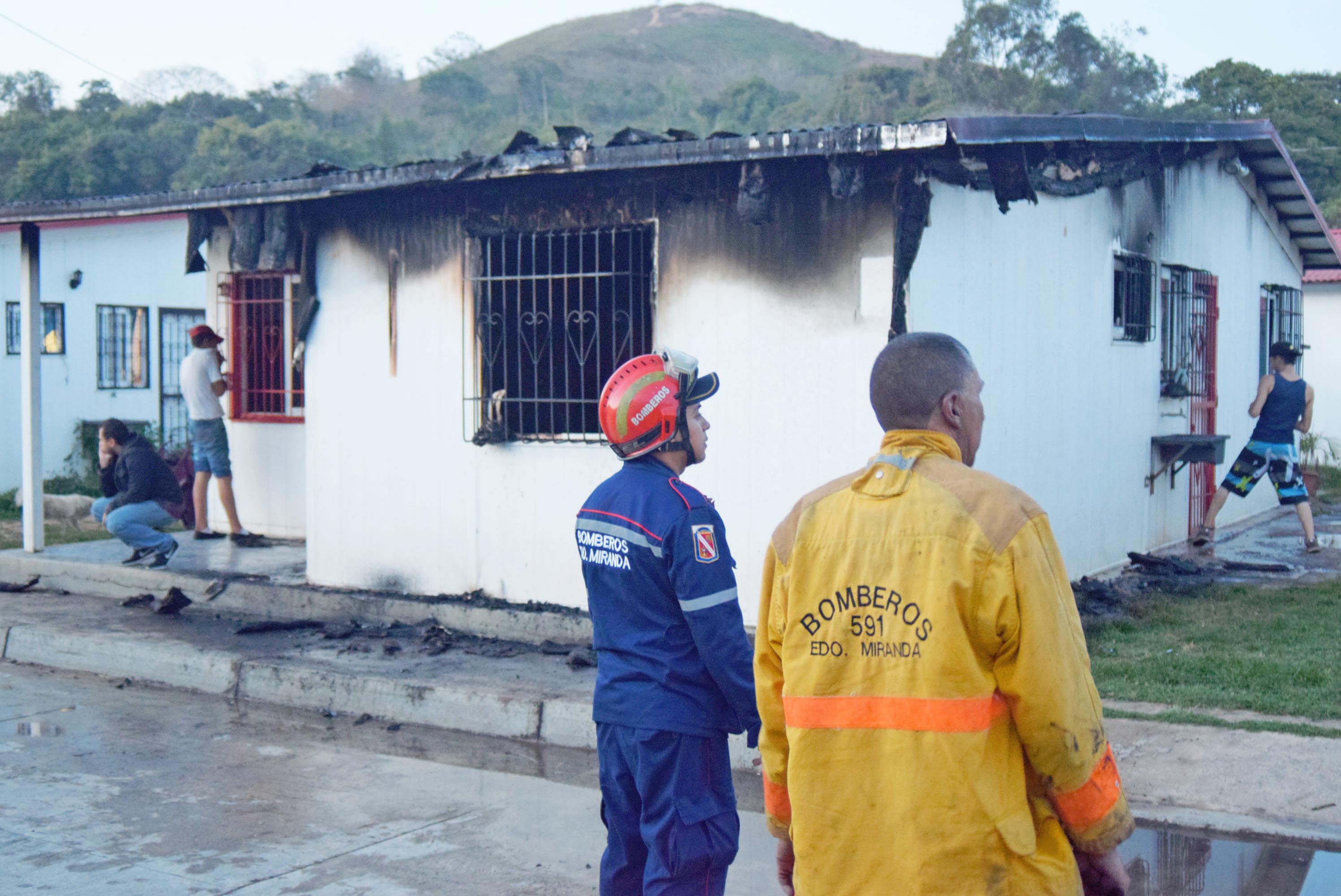 Se incendió vivienda Petrocasa