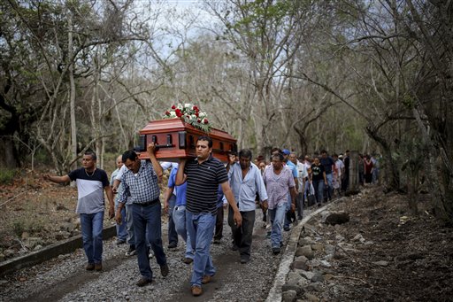 México: Hallan 47 cráneos en una fosa común en Veracruz