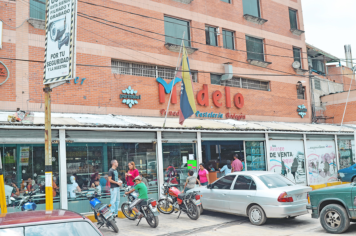 Vendieron productos regulados en La Modelo