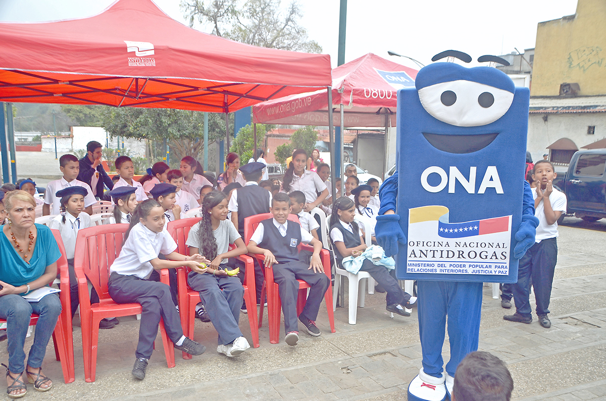 ONA realizó acto antidrogas con estudiantes tequeños