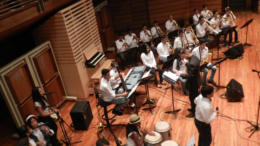 Orquesta Latina Simón Bolívar celebrará 42 años del Sistema Nacional