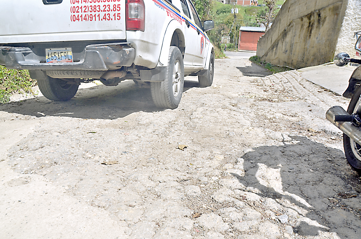 Entrada de El Silencio está vuelta añicos