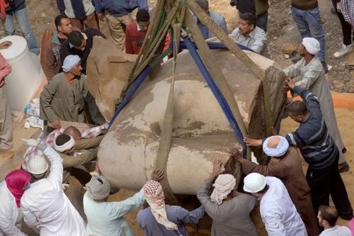 Gigantescas estatuas de faraón Ramses II fueron halladas en fosa egipcia