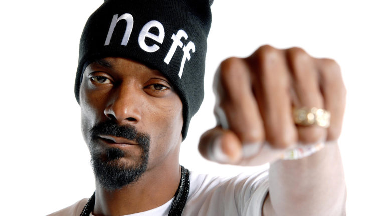 El rapero Snoop Dog podría ir a la cárcel por broma pesada contra Trump