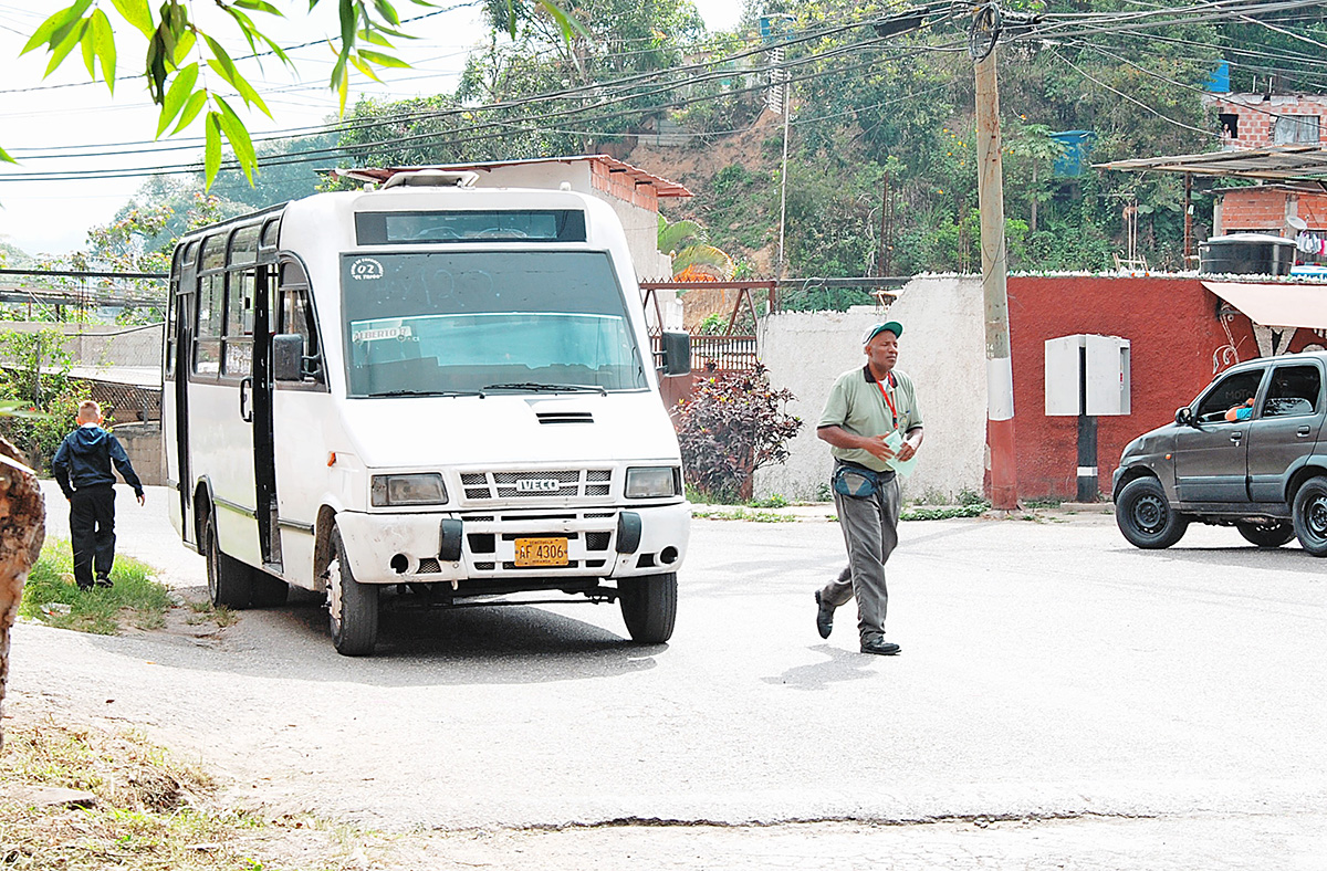 En El Alambique llueven denuncias por transporte