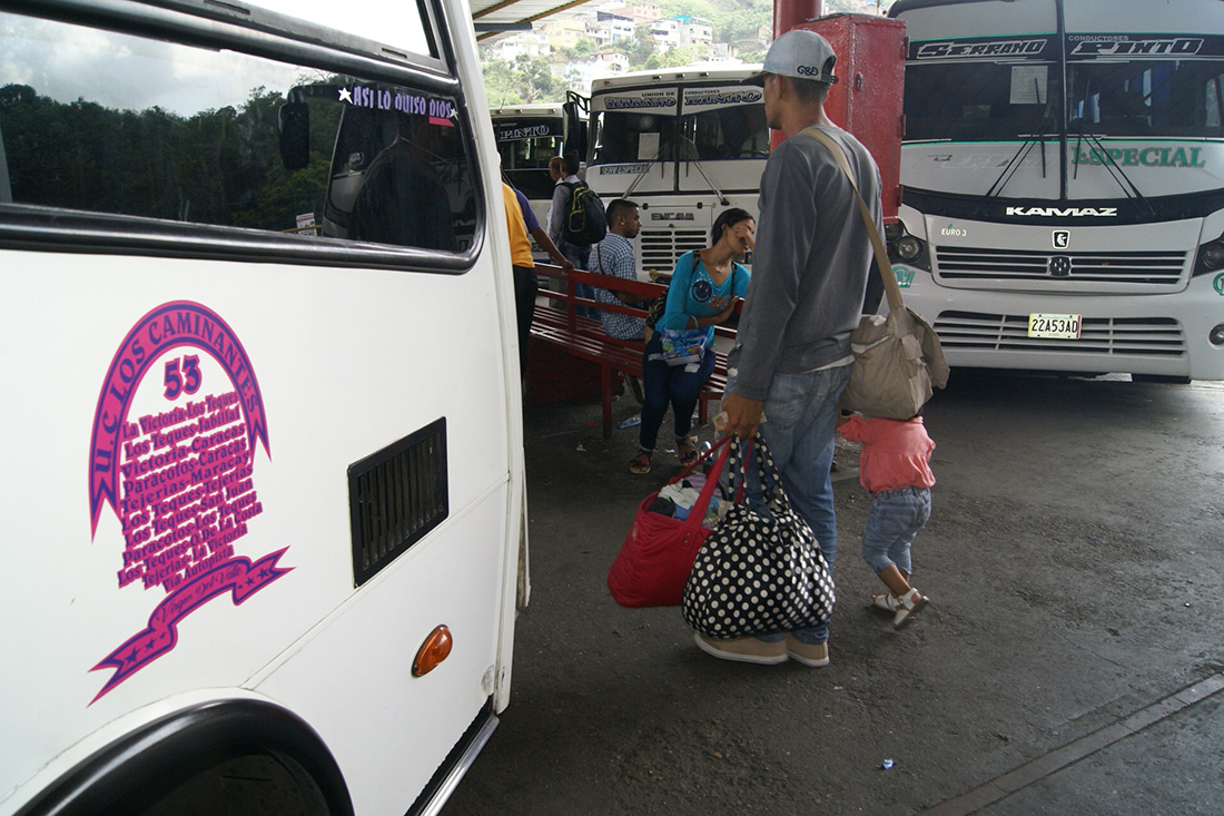 Poca afluencia de temporadistas en terminal de Los Lagos