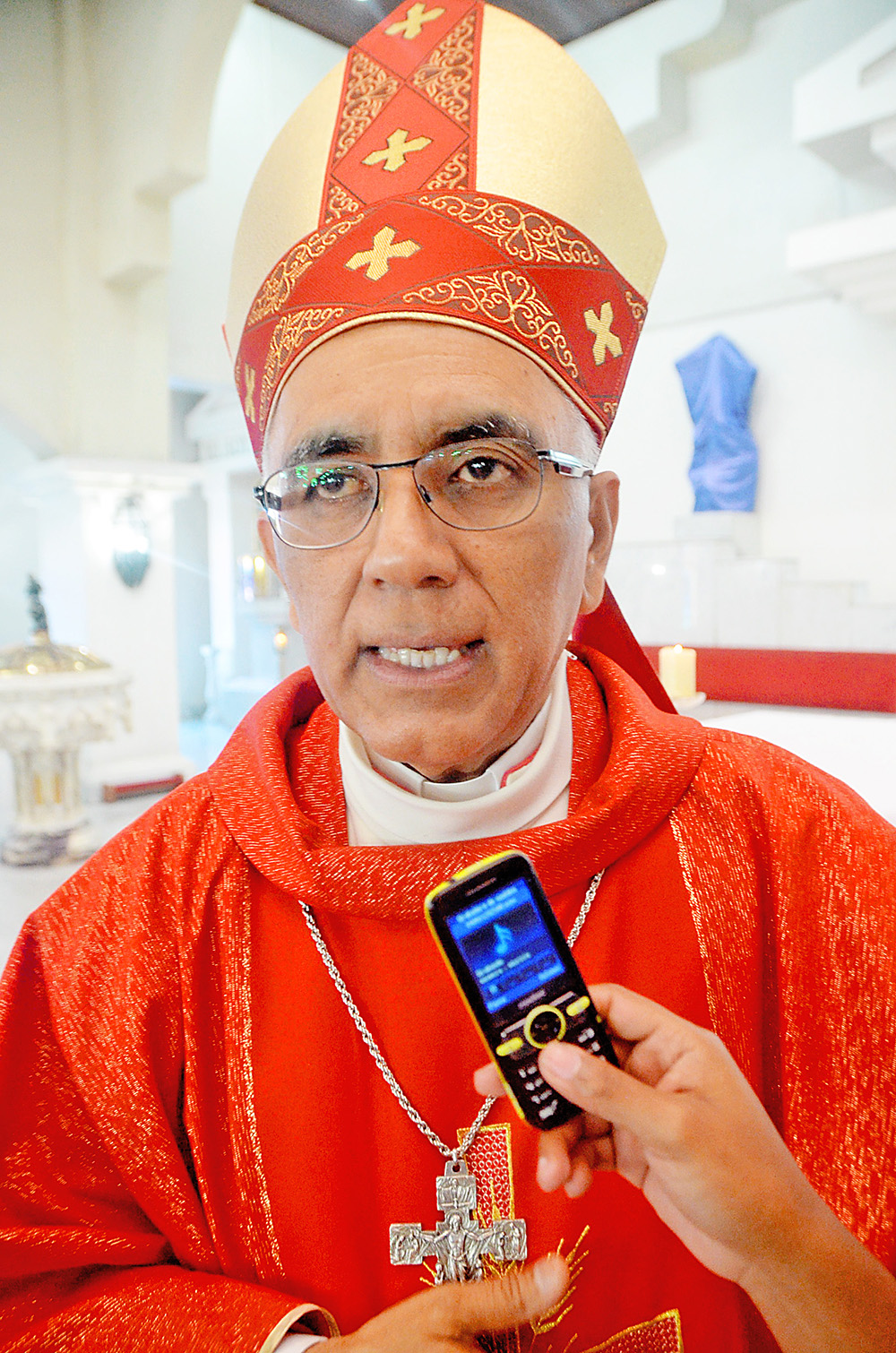 Obispo de Los Teques llama  a la paz