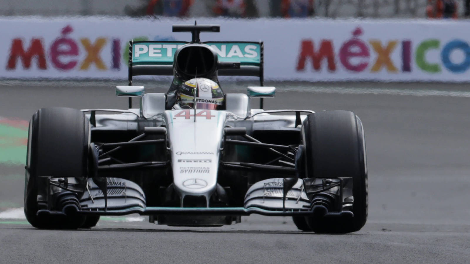 Hamilton arranca de primero y rompe récord