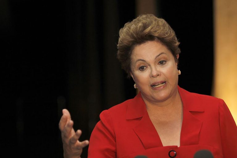Dilma Rousseff presentará este lunes evidencias del carácter ilícito del impeachment