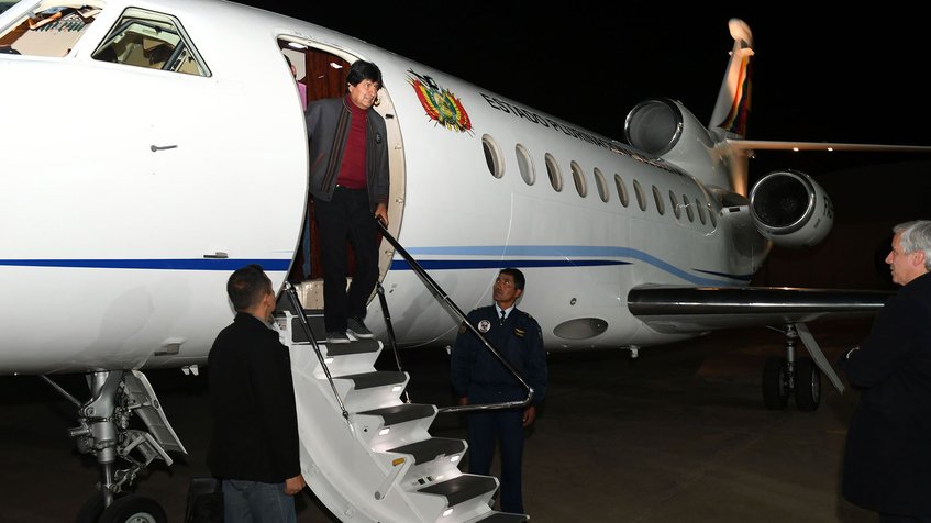 Evo Morales llega a Bolivia para guardar reposo