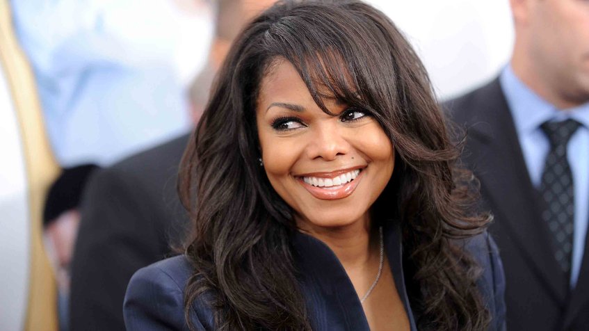 Janet Jackson anunció a sus fans que reanudará su gira