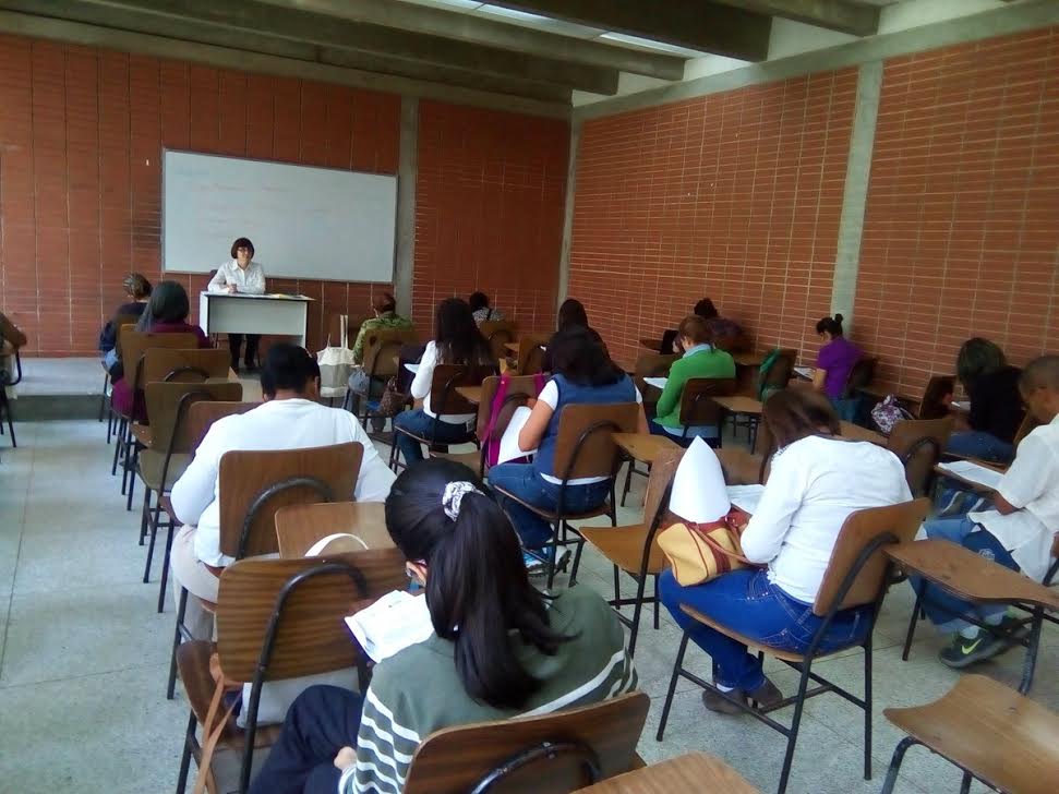 550 docentes presentaron prueba